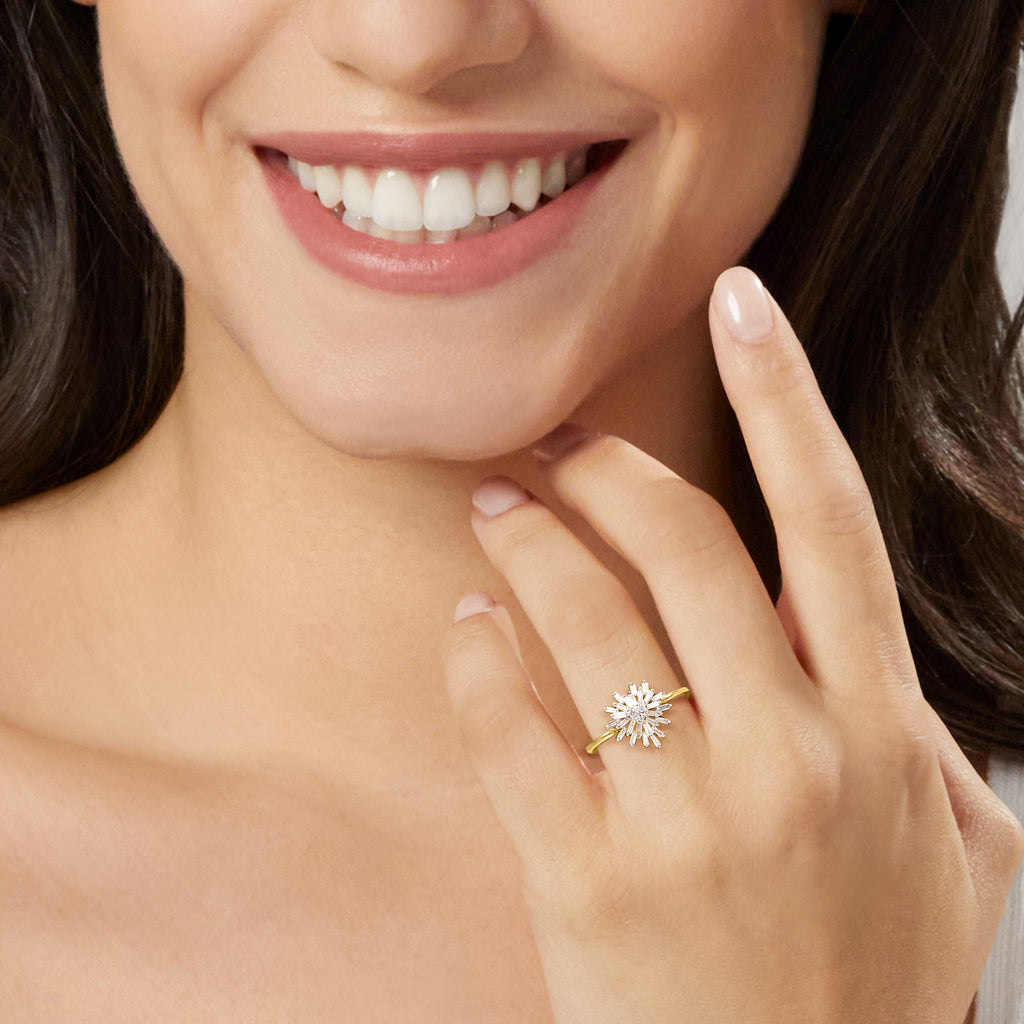 10kt Yellow Gold Diamond Heart Ring L402
