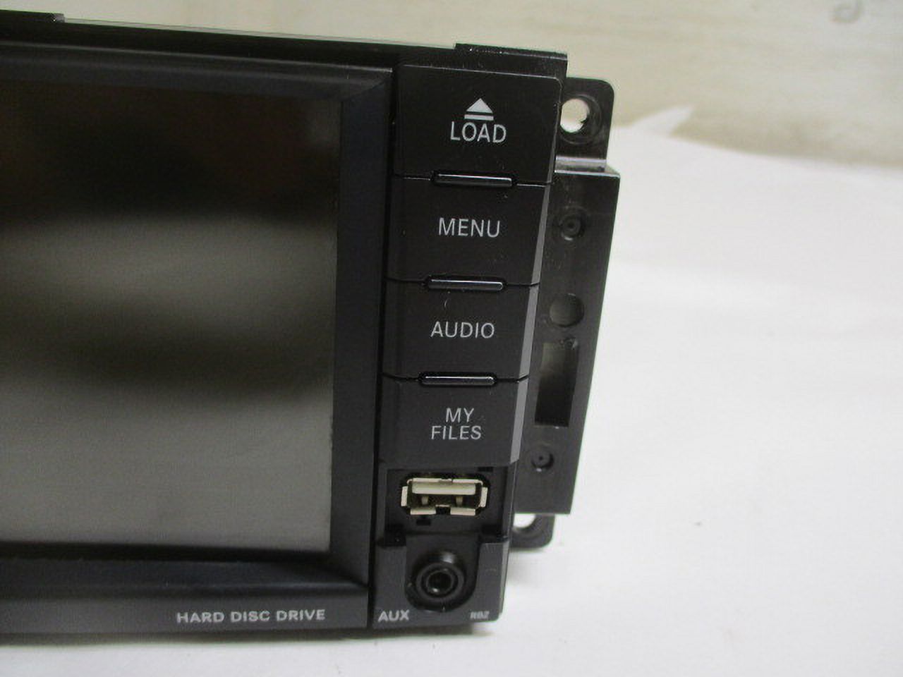Single CD DVD MP3 WMA Satellite Radio C688