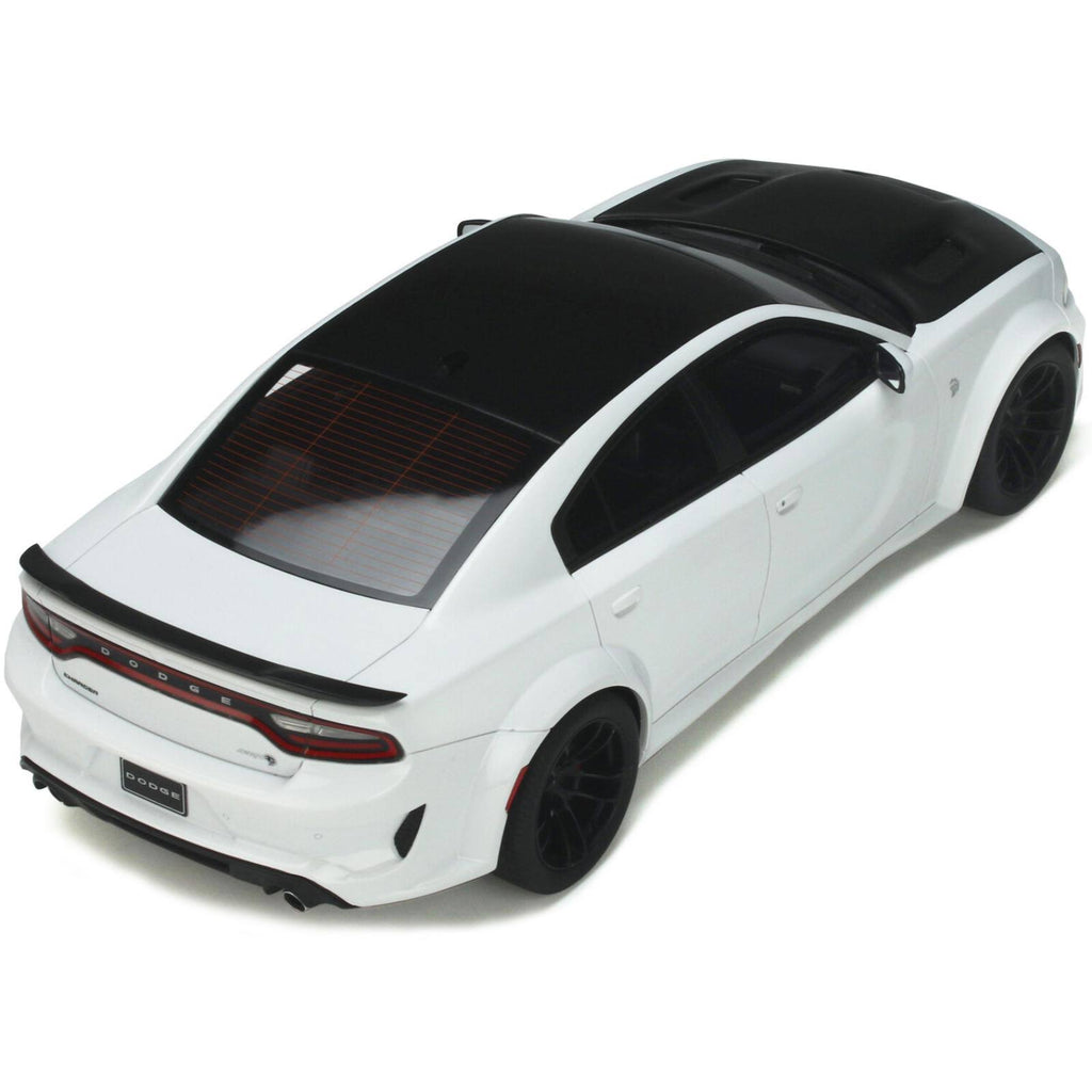 White 1/18 Dodge Charger SRT S8701