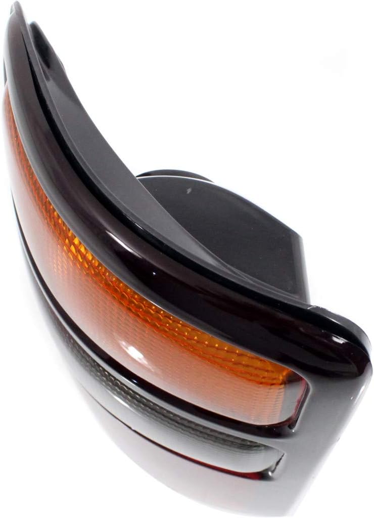 Tail Light Assembly 2004 2005 2006 Passenger Side Amber Clear Red Lens Y338639