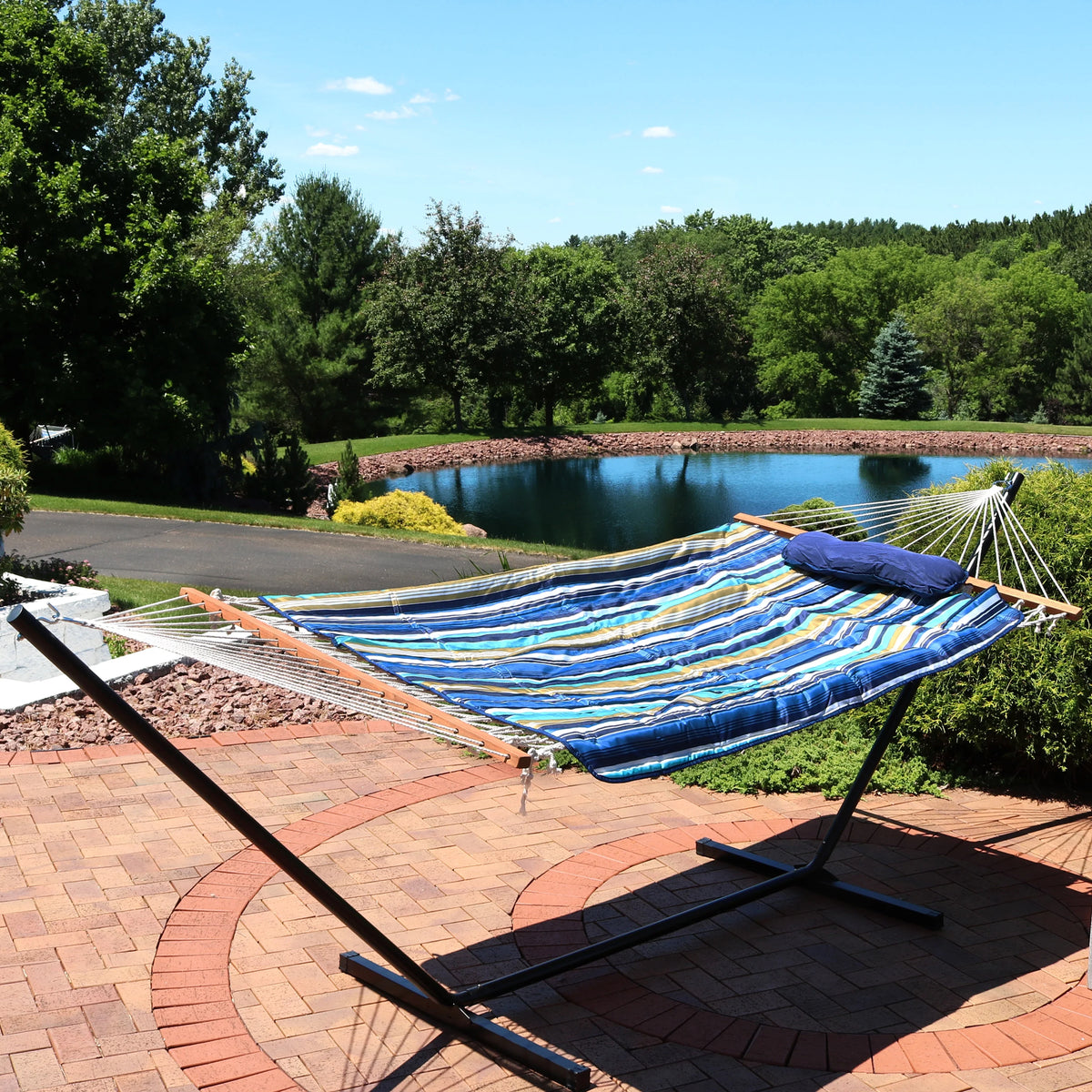 Rope Hammock with Steel Stand, Pad, and Pillow Q475482