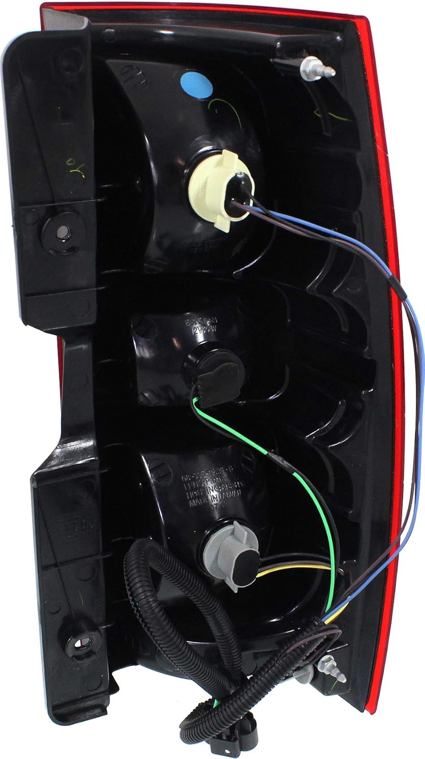 Tail Light Assembly Driver Side Z41823