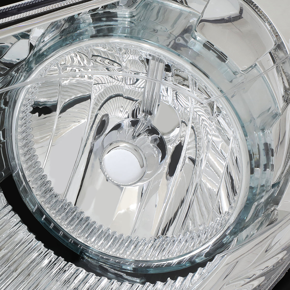 Chrome Housing Headlight Lamp V24493