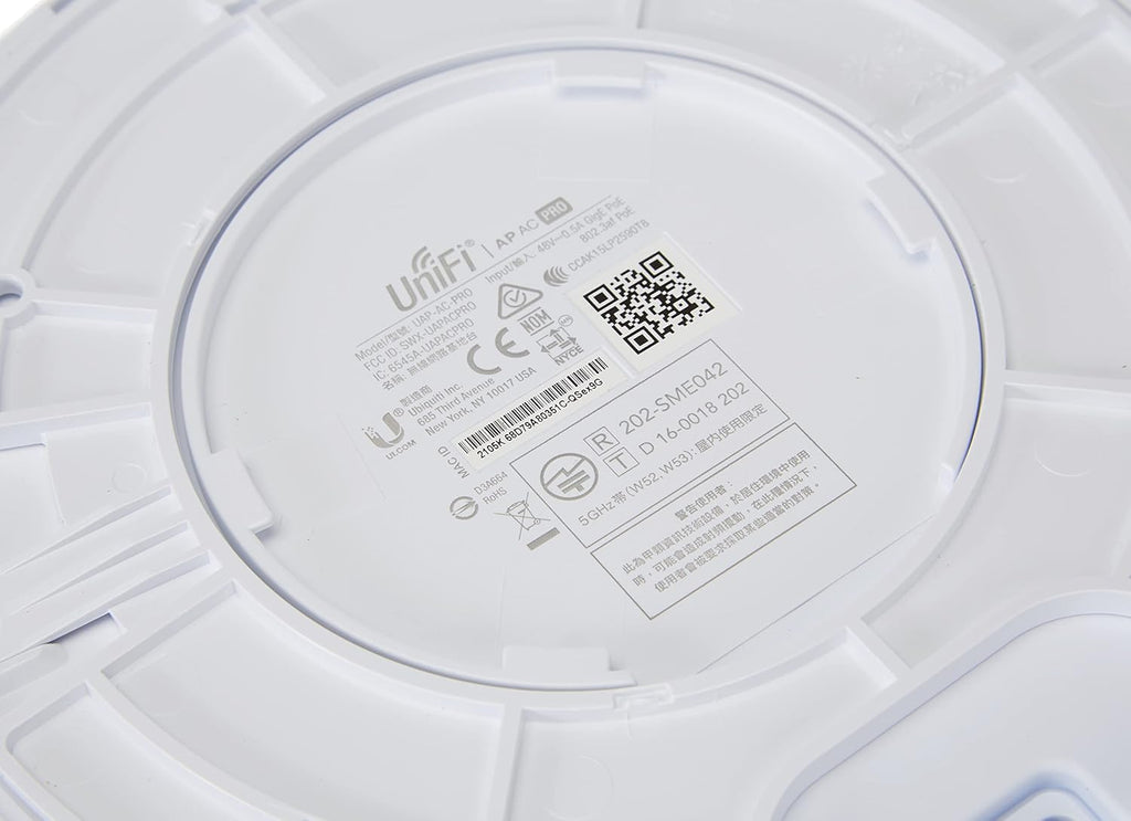 UniFi UAP-AC-PRO 3x3 Gigabit Dual-Band Access Point N4559