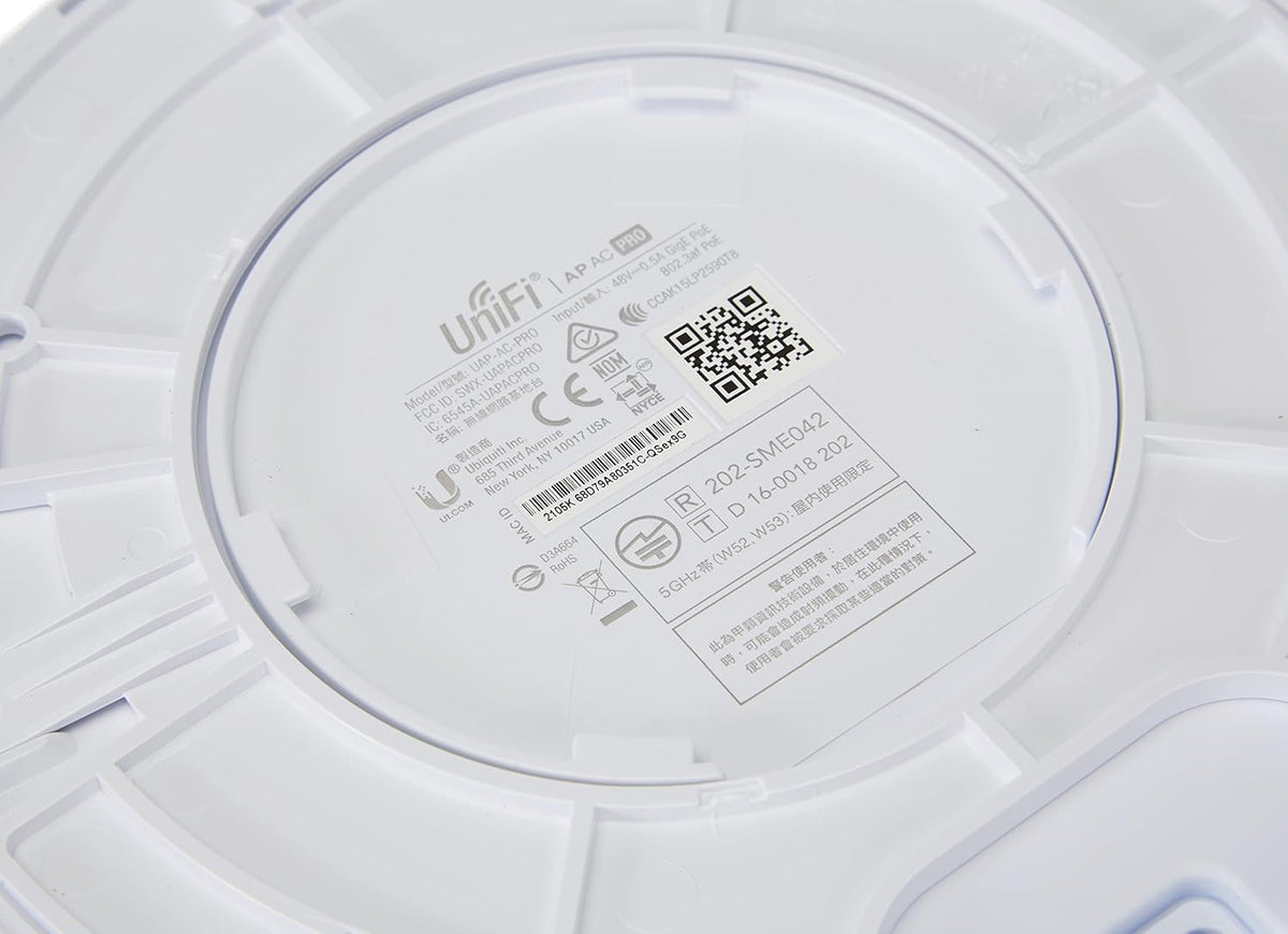 UniFi UAP-AC-PRO 3x3 Gigabit Dual-Band Access Point N4559