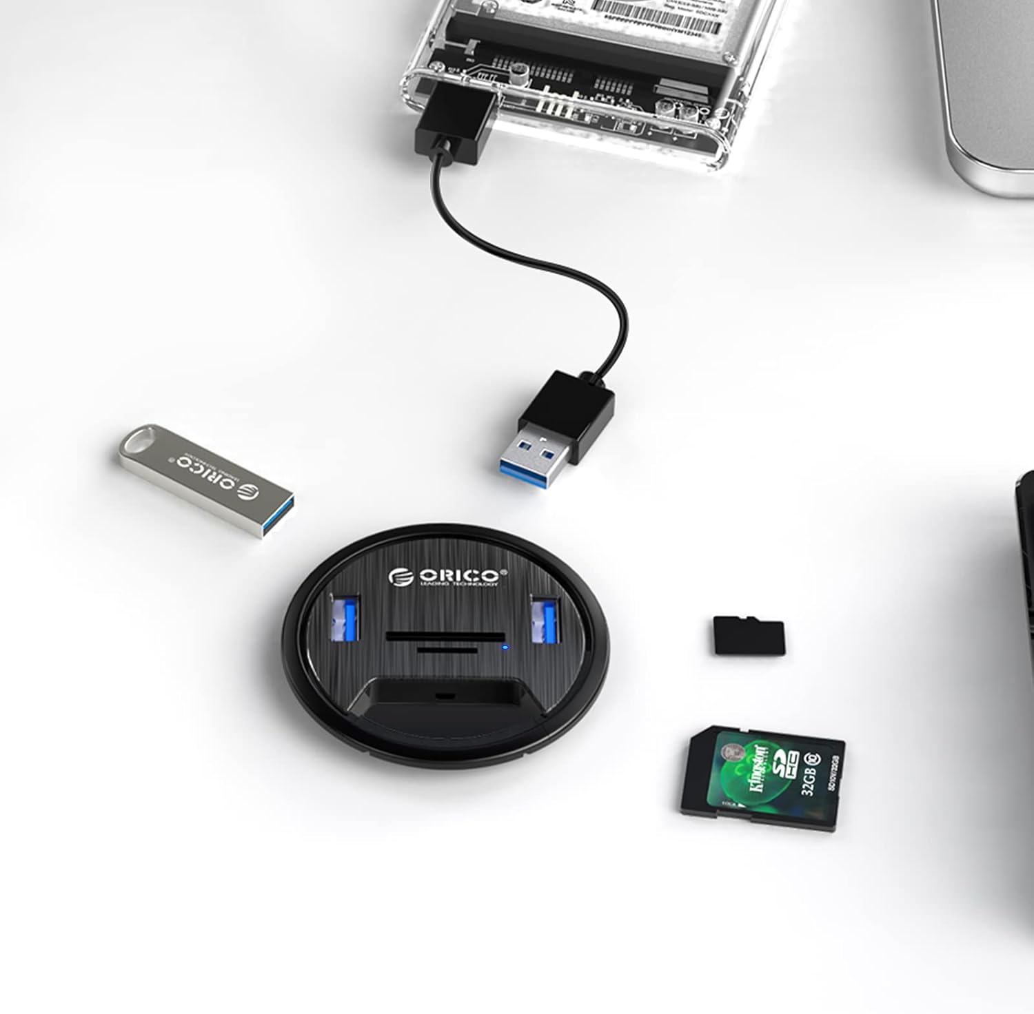 USB 3.0 Hub with SD/TF Card Reader B36910