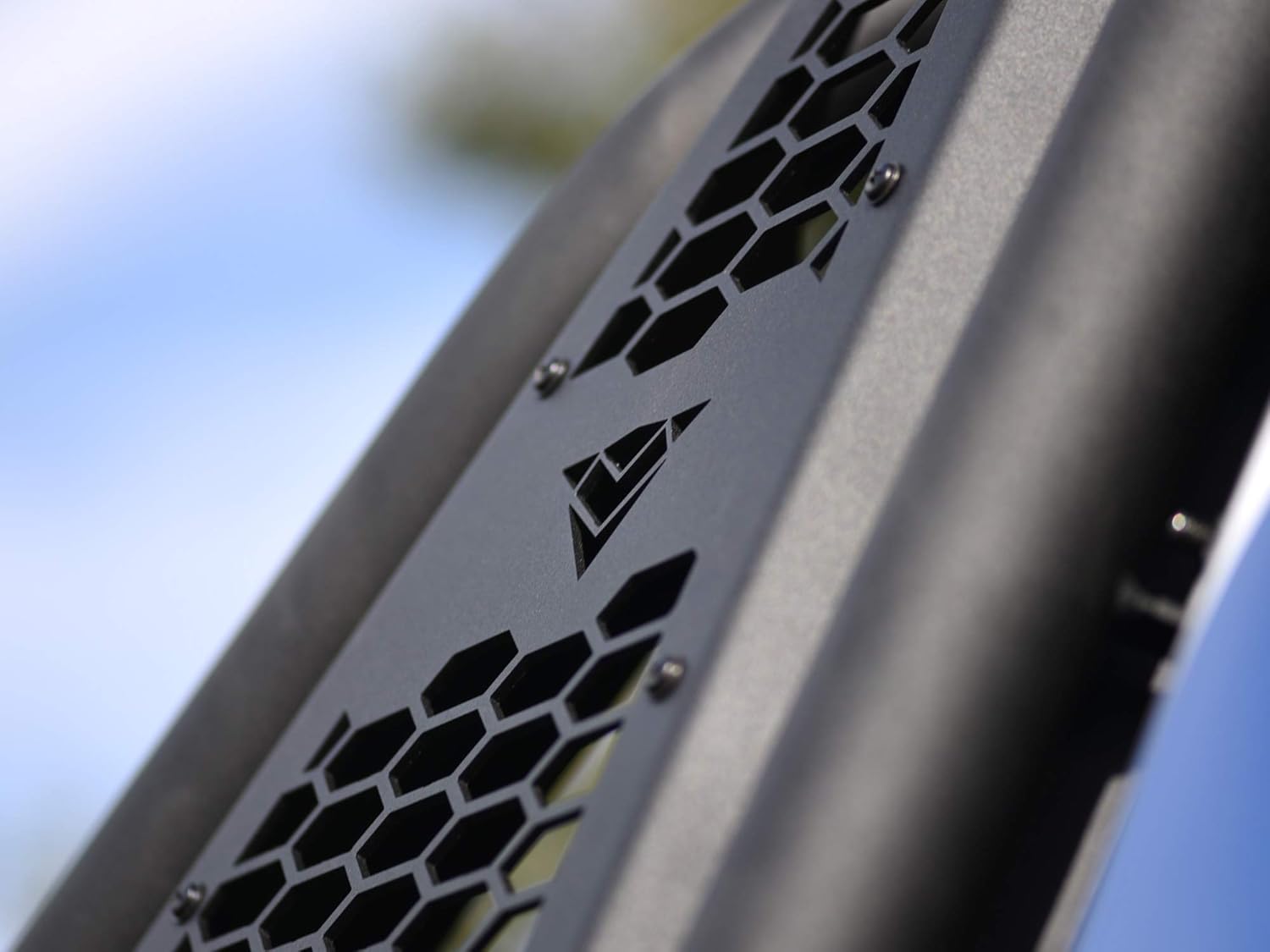 Chase Rack with LED Shroud for Full Size Trucks R547
