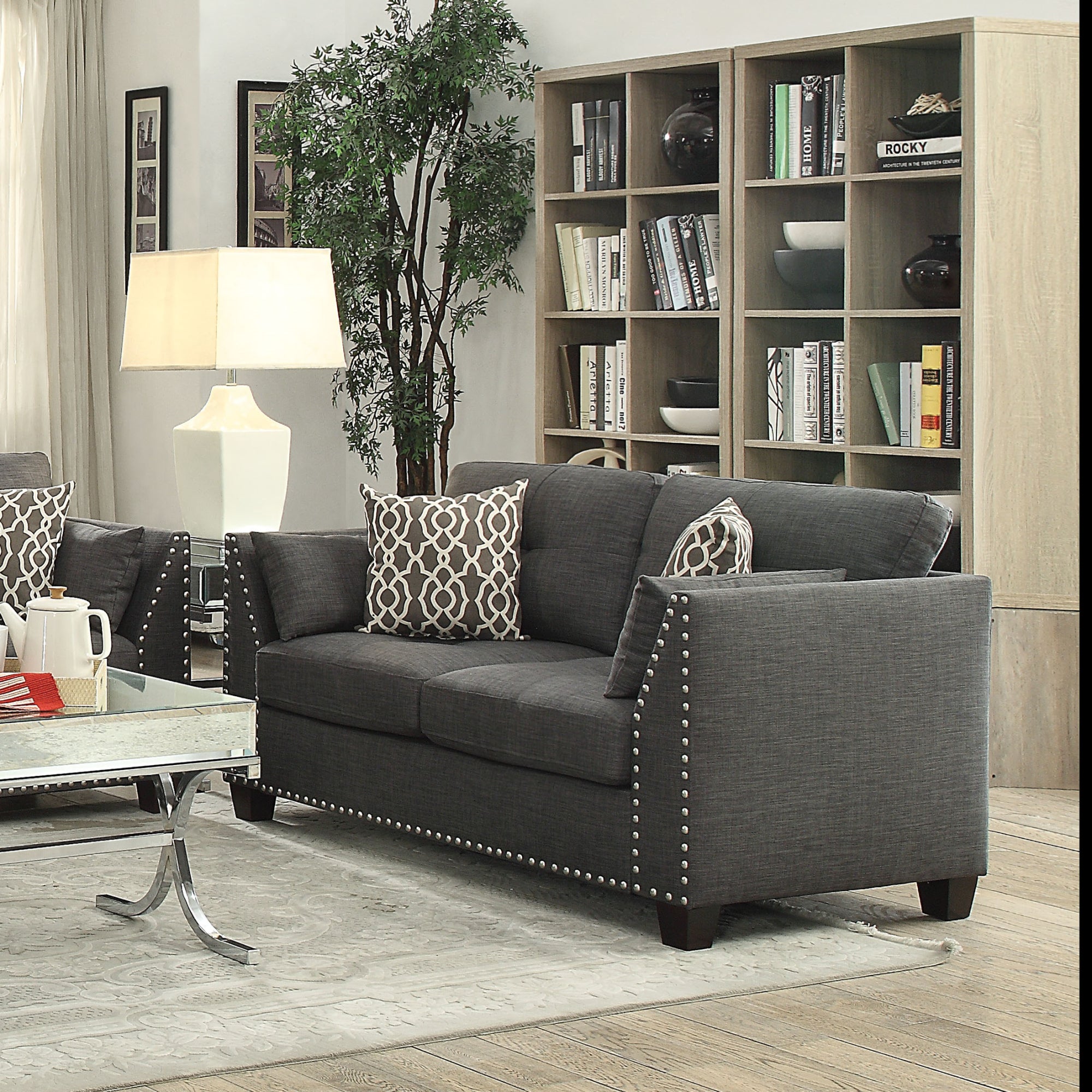 Light Charcoal Linen Loveseat with 4 Pillows I206418