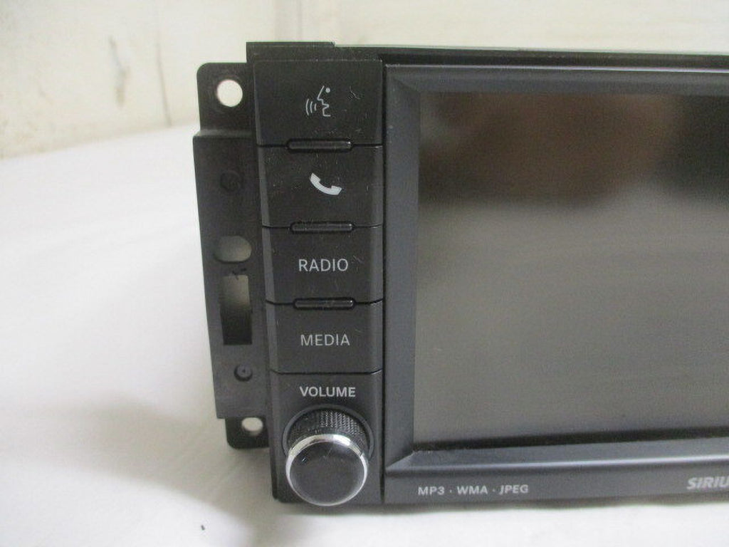 Single CD DVD MP3 WMA Satellite Radio C688