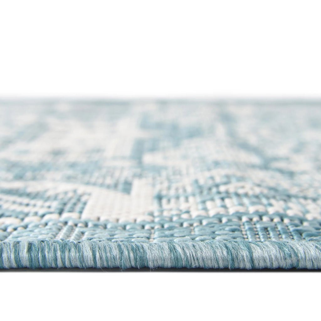 Aqua/Ivory Oval Indoor/Outdoor Aztec Rug U24136